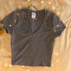 NWOT Grey crop top